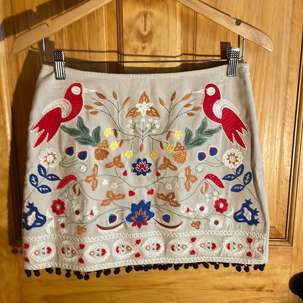 ❤️ Adorable Altar’d State Embroidered Mini Skirt, NWT!& Matching Pom Earrings 😍 - Picture 2 of 16
